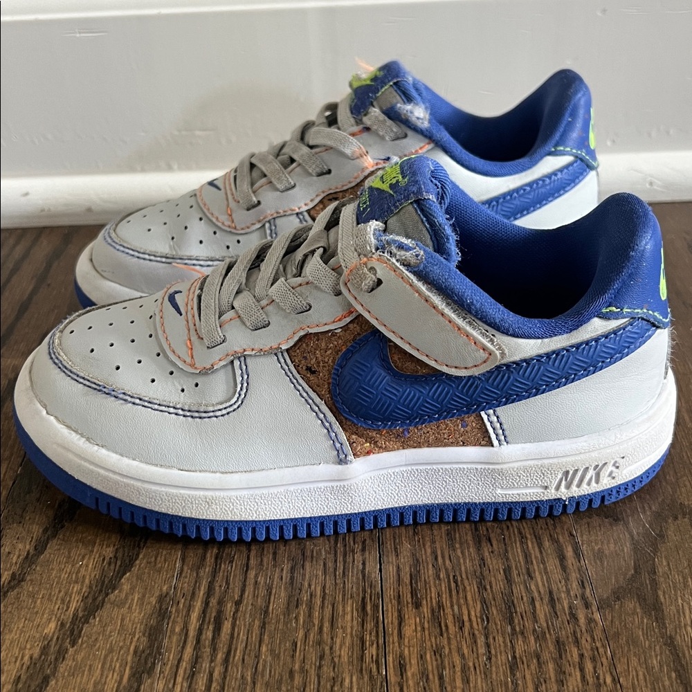 Nike | (11.5C) Nike Force 1 Low EasyOn Photon Dust/Volt/Total Orange/Astronomy